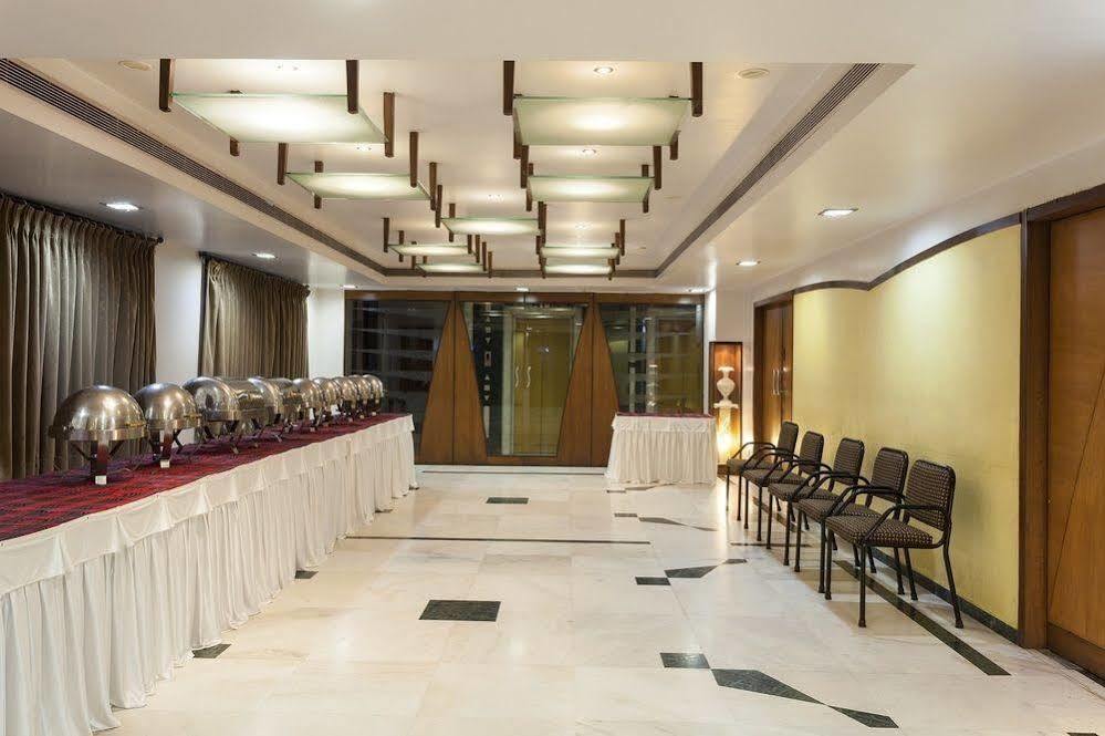 Hotel Vrishali Executive Kolhapur Exterior foto